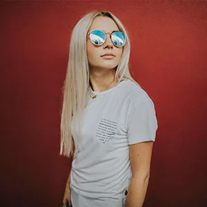 Lauren Bentley  